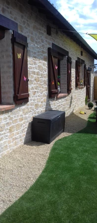 Au Gue Du Bois Bed & Breakfast Neuville-du-Poitou Eksteriør bilde