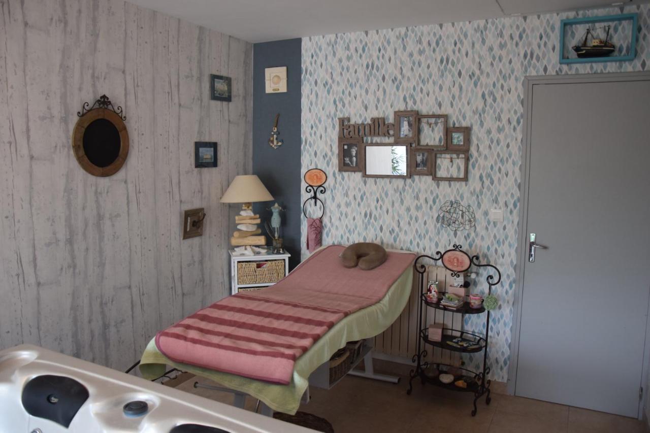 Au Gue Du Bois Bed & Breakfast Neuville-du-Poitou Eksteriør bilde